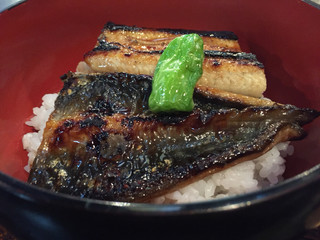 Doike Kura - ふわふわの鰻丼。オススメだそうです。