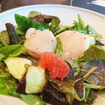organ - 道産 生帆立とブッラータ、水なす、柑橘のサラダ③自分で混ぜまぜします