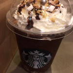 スターバックス・コーヒー - スモアフラペチーノクリスピーマシュマロ