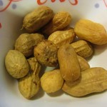 酒蔵 力 - お通しは茹で落花生