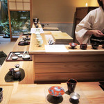 竹ざき - カウンターにも多くの作品(2017/6月)