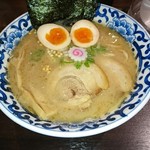東京駅 斑鳩 - 東京駅らー麺 これでお値段４ケタ・・・う～ん(-_-;)