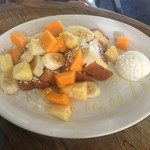 Goofy Cafe & Dine - 「ビッグアイランド・ハニー・フレンチ・トースト」$13.50