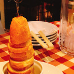 イタリア食堂TOKABO - ガーリックトース塔