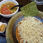 Chomoran men - 濃厚海老つけ麺(890円)麺は150gにつき煮玉子無料