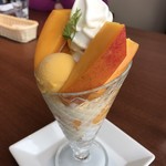 マンゴーパフェ（1,480円）_2017年8月