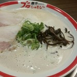 濃厚豚骨醤油ラーメンブタシャモジ - 豚ソバ620円