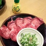 焼肉処 まるます家 - 