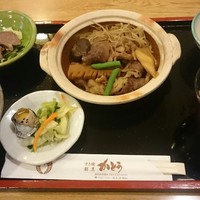 すき焼割烹 かとう - すき焼き定食。生卵付けました。