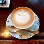 Cafe Le Petit Ni Trois