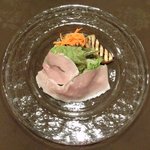 チェルバイア - プランツォＡ 1200円 のサラダ仕立ての前菜