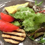 チェルバイア - プランツォＡ　1200円 のサラダ仕立ての前菜