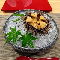 照寿司 - 藍島の殻付きウニ