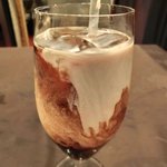 チェルバイア - ランツォＡ 1200円 のアイスコーヒー