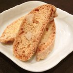 チェルバイア - プランツォＡ 1200円 のビスコッティ