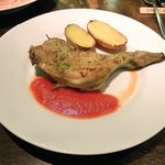 キッチャーノ - 本日のランチ+カフェ 1500円 の鶏もも肉の香草パン粉焼き トマトソース添え