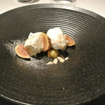 リストランテ カノフィーロ - ゴルゴンゾーラとアーモンド、黒イチジクのセミフレッド