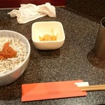 烈志笑魚油 麺香房 三く - 梅しらすご飯￥350