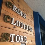 Cedre Clothing Store - お店入り口の看板、ちなみにセドル＝杉ですね（２０１７．９．９）