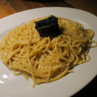カルネジーオ イースト - キャビアのパスタ1