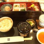 Nihon Ryourishun Sai - 季節のお弁当　旬彩　￥３０００
