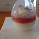 ラ・パティスリー・ベルジュ - なめらかチーズ  卵形のカップが可愛い(///∇///)