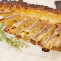 ラ ヴィオレッタ - 純血チンタセネーゼのLボーンのグリル