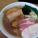 王者-23 - 手ごね平打ち麺と3種の貝らーめん