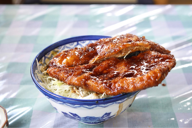 白孔雀食堂 しろくじゃくしょくどう 会津若松 かつ丼 かつ重 食べログ