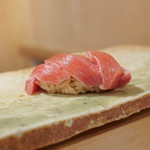 東麻布 天本 - 塩釜まき網大トロ２貫目