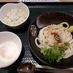 はなまるうどん - おろししょうゆ＋とろろおくら＋半熟卵