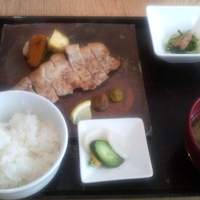 春秋ユラリ 恵比寿 - 魚沼豚炭火焼定食