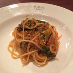 テルツィーナ - オリーブとケッパーのトマトソースパスタ