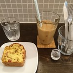 cafe iwabuti - ケークサレとアイスカフェオレ