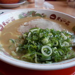 Tenkaippin - こってりラーメン（細麺）