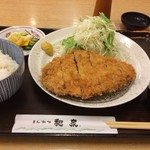 とんかつ和泉 - Ｂランチのロースかつ…ここのトンカツってむしろマズイだろ。