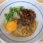 つるまる - 秋季限定 ピリ辛だれの甘辛肉玉うどん