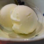 嵯山 - 高橋牧場牛乳アイス