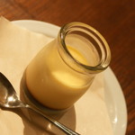 ル　ビストロ - ＭｅｎｕＢ（１，９００円）の『とろけるプリンちゃん』２０１７年９月