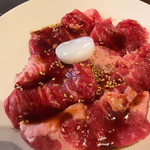 炭火焼肉ぎゅうぎゅう - 