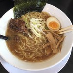 こだわりラーメン 麺一 - 醤油中華730円