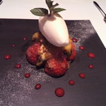 オルタシア - とよのか苺のタルト仕立て　ヨーグルトのソルベ