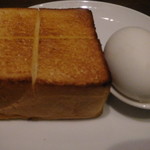 上島珈琲店 - バタートーストとゆで卵