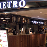 CAFE de METRO - お店の外観はこんな感じ。