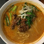 美林華飯店 - 坦々麺