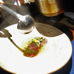 レスト ケイ ヤマウチ - 上からアツアツの金華ハムのスープ！