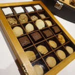 レスト ケイ ヤマウチ - 小菓子は好きなだけチョイス♪