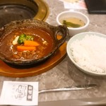 川崎名物 炭火焼肉 食道園 - 牛タンシチューランチ(850円)