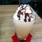 Miya Deli Kitchen & Bar - 