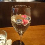 クッチーナ イタリアーナ ガッルーラ - ブロセッコはベリー入り